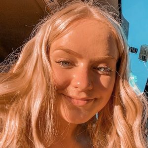 Meet your Posher, Isabelle